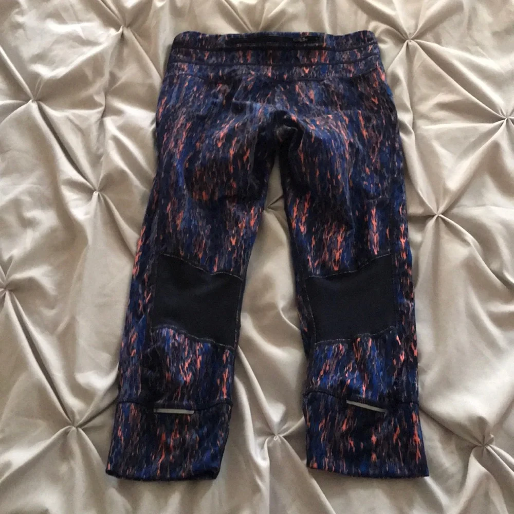 Athleta Capris Size XS - Picture 5 of 7
